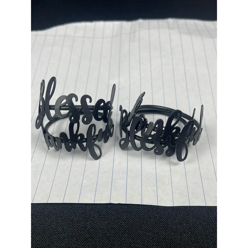 Set‎ of 4 Black Metal Blessed Thankful Napkin Rings Farmhouse Table Decor